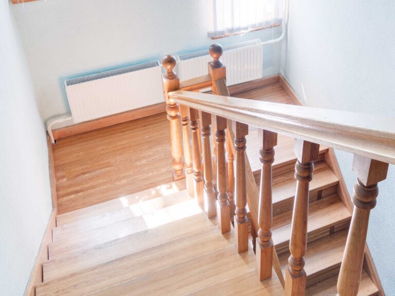 家屋室内まわり階段