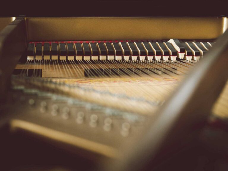 グランドピアノの内部